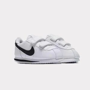 Nike Cortez Toddler Sneakers 6C White with black check, Velcro straps